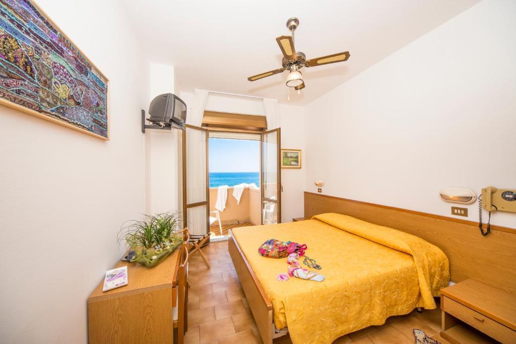 Hotel Touring Misano Adriatico Kamer foto